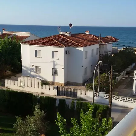 Palovi アパート デニア